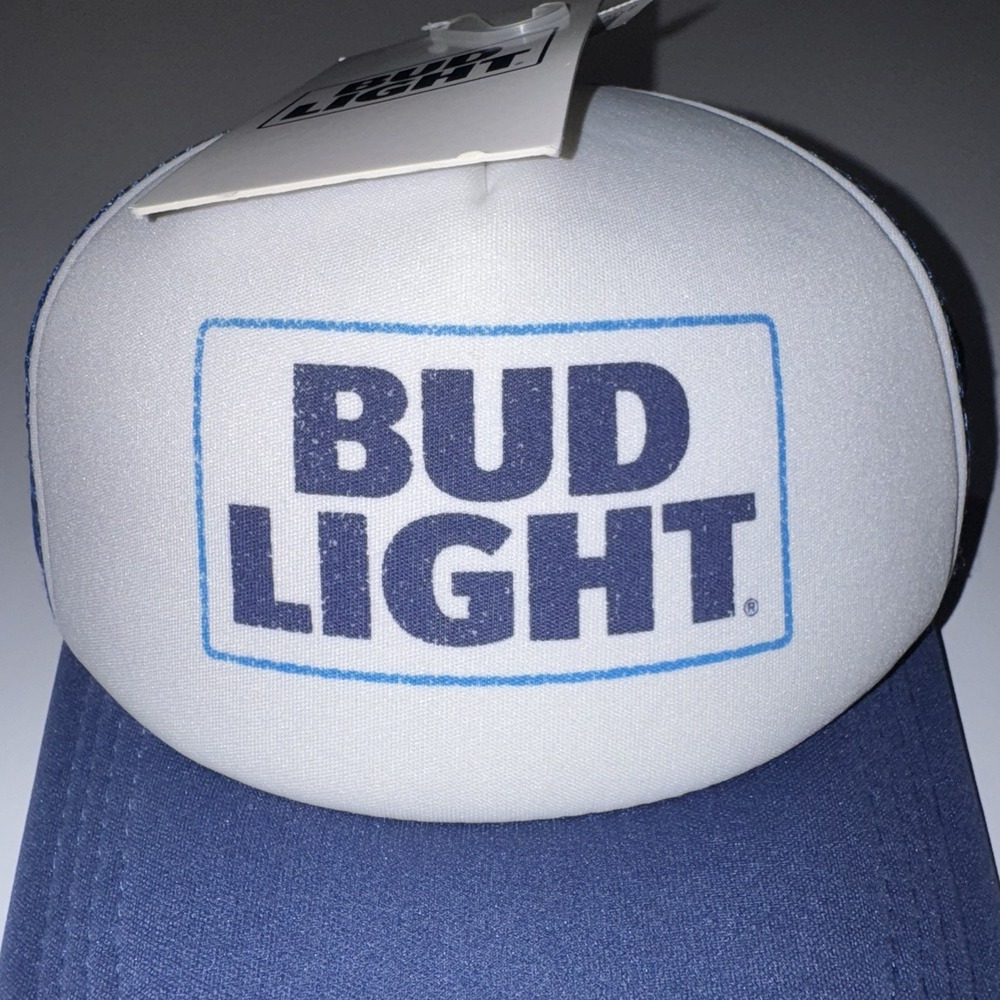 NWT Bud Light Unisex Adjustable Mesh Back Trucker Hat One Size Beer - Picture 3 of 4